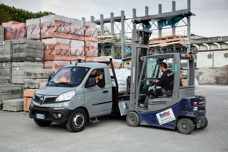 Samochody dostawcze Piaggio Porter NP6 dostawa